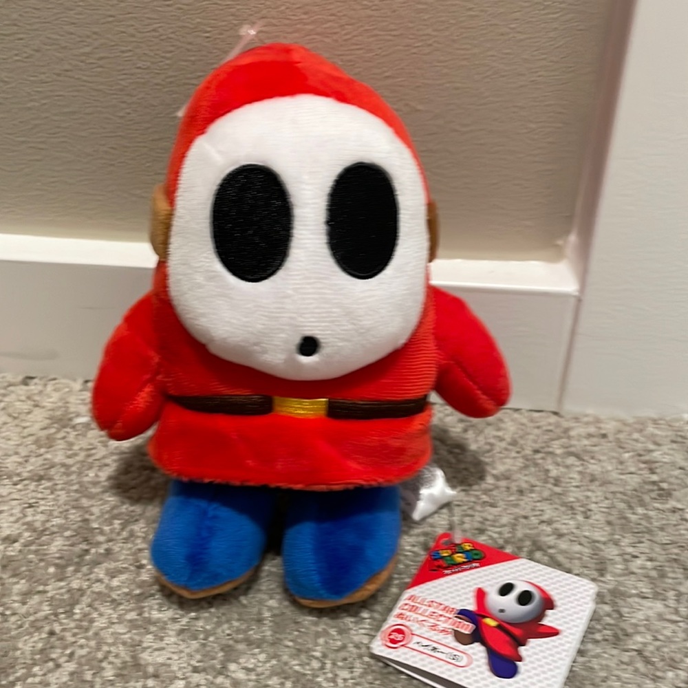 Super mario shy guy plush